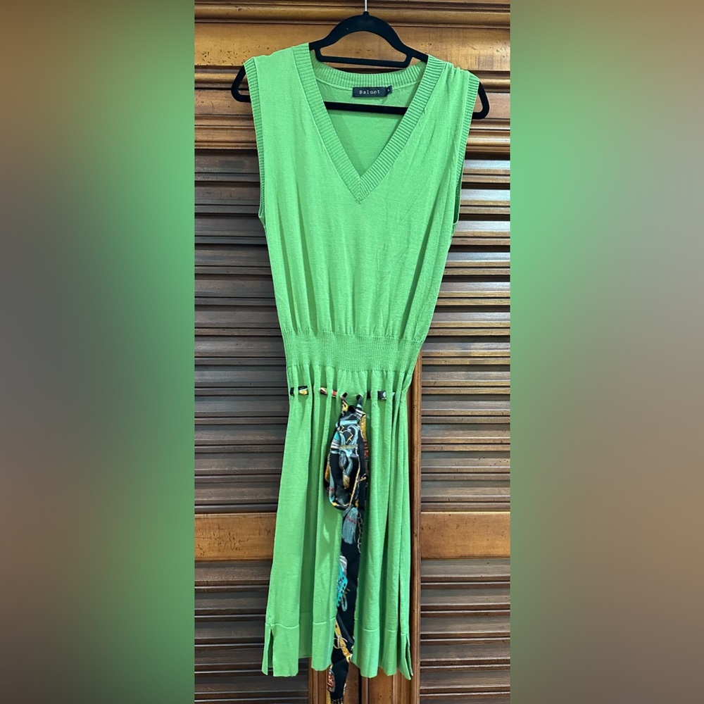 Baloot NWT Green Knot Dress with scarf Belt easy to travel - Picture 2 of 9